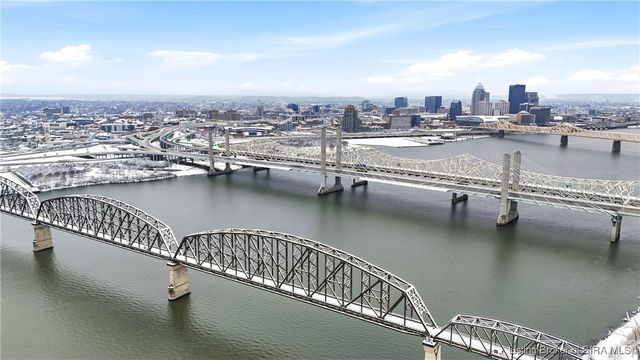 209 W Market Street, Jeffersonville, IN 47130