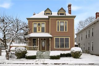 209 W Market Street, Jeffersonville, IN 47130