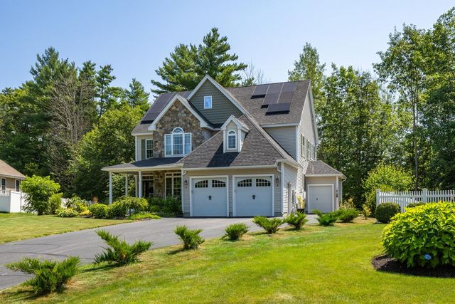 144 Boxwood Lane, Dover, NH 03820