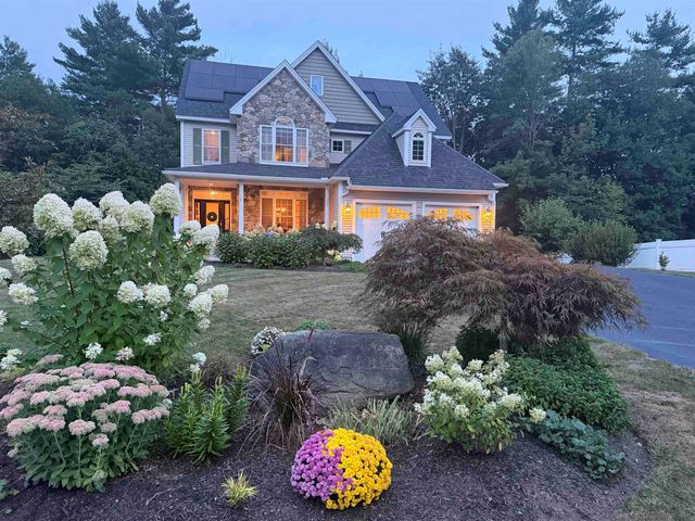 144 Boxwood Lane, Dover, NH 03820