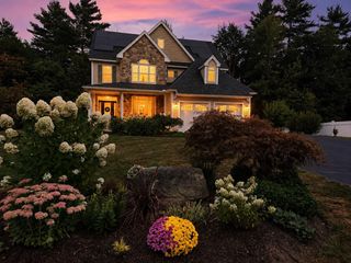 144 Boxwood Lane, Dover, NH 03820
