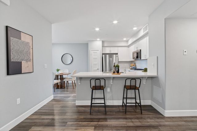 254 Agustin Narvaez 7, San Jose, CA 95136