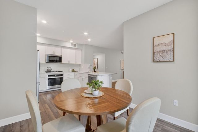 254 Agustin Narvaez 7, San Jose, CA 95136