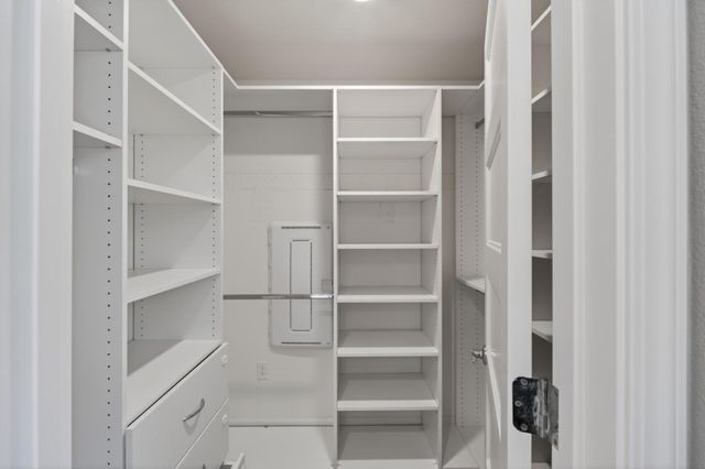 254 Agustin Narvaez 7, San Jose, CA 95136