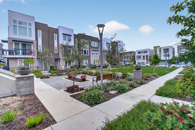 254 Agustin Narvaez 7, San Jose, CA 95136