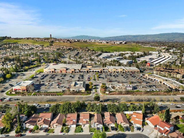 254 Agustin Narvaez 7, San Jose, CA 95136