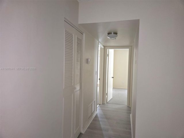 10784 N Kendall Dr D4, Miami, FL 33176