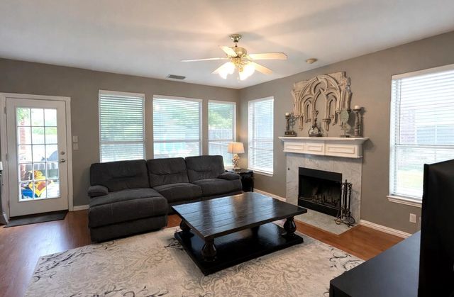 2223 Briary Trace Court, Lewisville, TX 75077