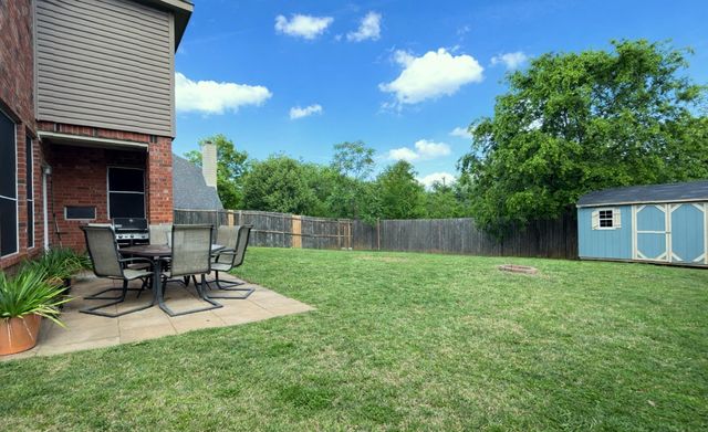 2223 Briary Trace Court, Lewisville, TX 75077