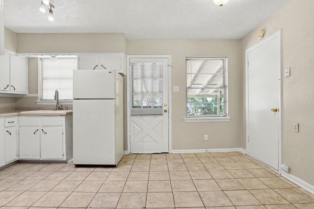 8821 Rustown Drive, Dallas, TX 75228