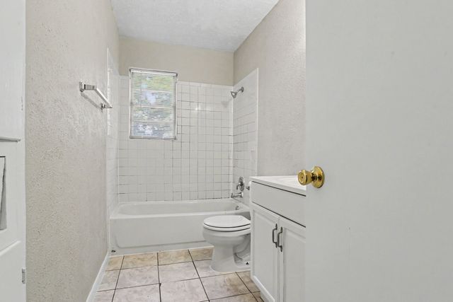 8821 Rustown Drive, Dallas, TX 75228