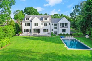 11 Turner Drive, Greenwich, CT 06831