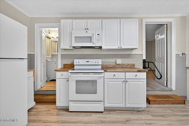 220 Saratoga Avenue, Mechanicville, NY 12118