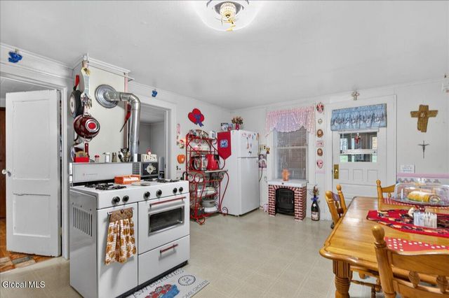 220 Saratoga Avenue, Mechanicville, NY 12118