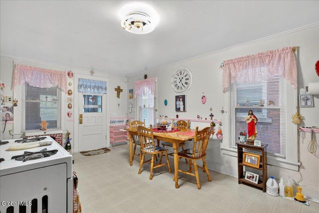 220 Saratoga Avenue, Mechanicville, NY 12118