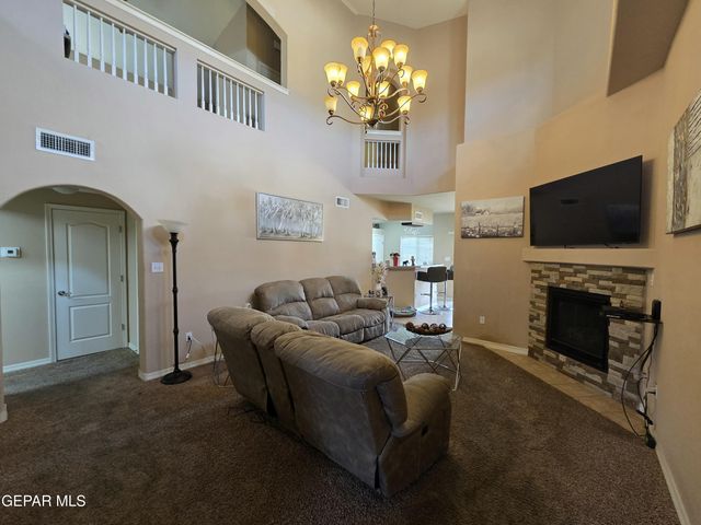 1553 LUZ DE SOL Drive, El Paso, TX 79912