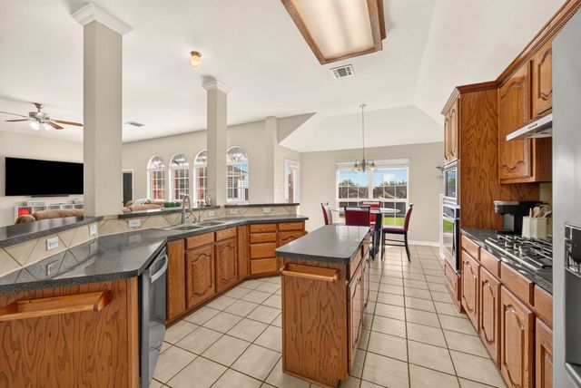 9150 Bastille Way, Frisco, TX 75033