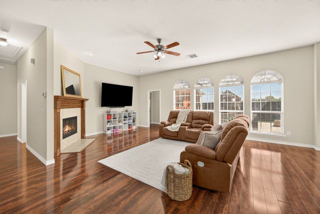 9150 Bastille Way, Frisco, TX 75033