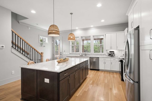 6368B Alamo Pl, Nashville, TN 37209