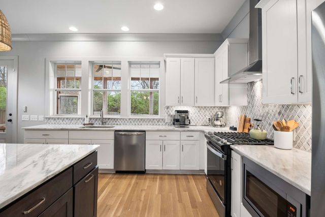 6368B Alamo Pl, Nashville, TN 37209