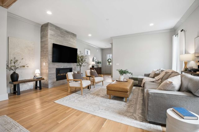 6368B Alamo Pl, Nashville, TN 37209