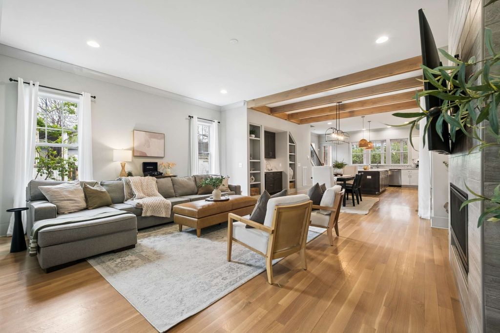 6368B Alamo Pl, Nashville, TN 37209