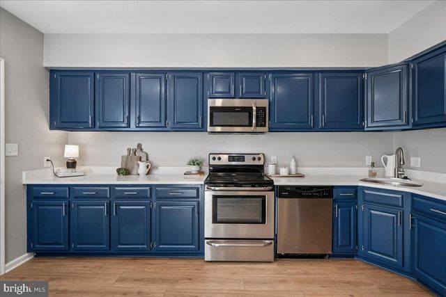 817 4TH ST NE, Washington, DC 20002