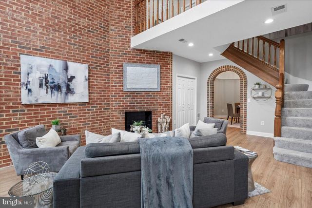 817 4TH ST NE, Washington, DC 20002