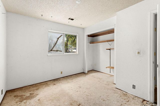 12101 Pye Ln, Auburn, CA 95602