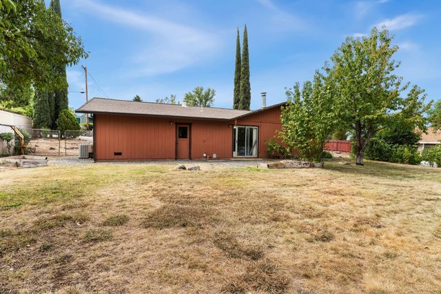 12101 Pye Ln, Auburn, CA 95602