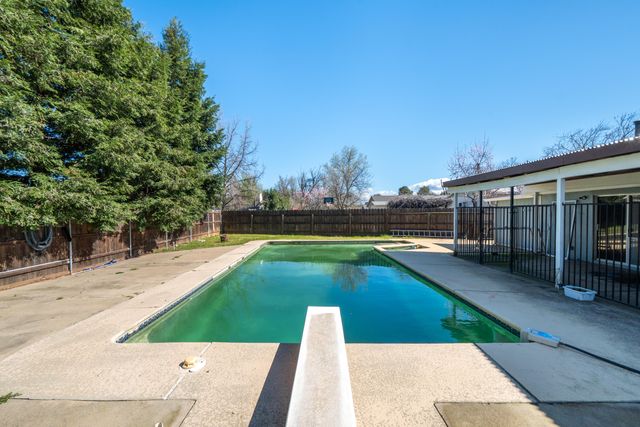 2340 Wilsey Drive, Redding, CA 96001