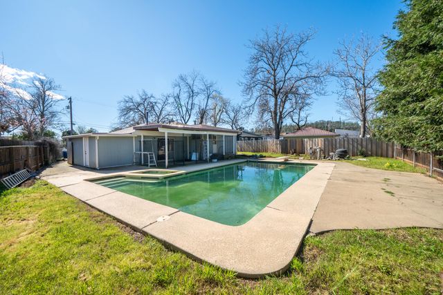 2340 Wilsey Drive, Redding, CA 96001