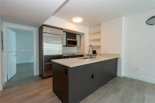 500 Brickell Ave 1207, Miami, FL 33131
