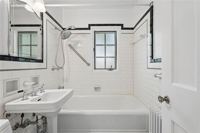 446 Olympia Road, Mt Washington, PA 15211