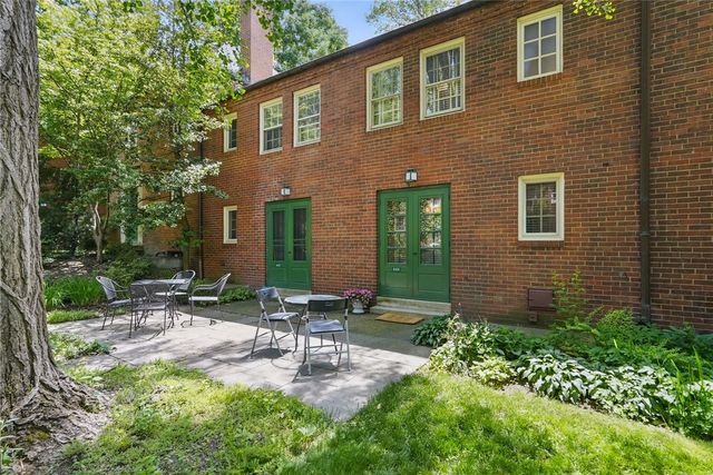 446 Olympia Road, Mt Washington, PA 15211