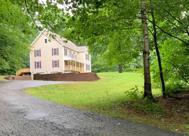 448 Bee Hole Road, Loudon, NH 03307
