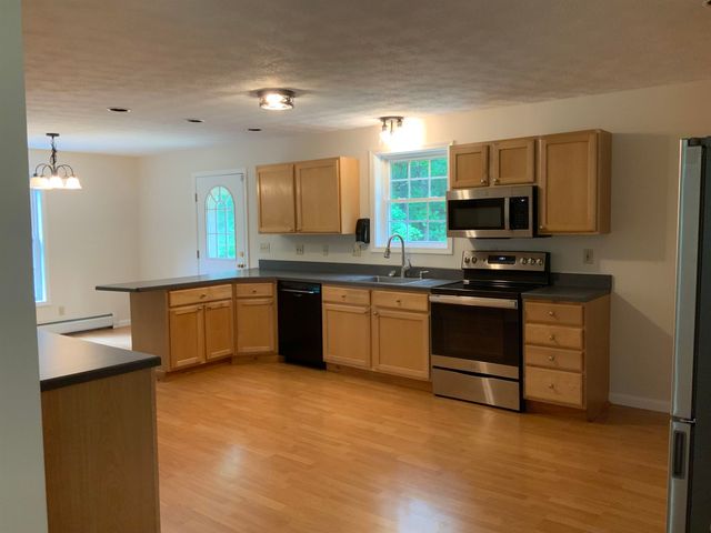 448 Bee Hole Road, Loudon, NH 03307