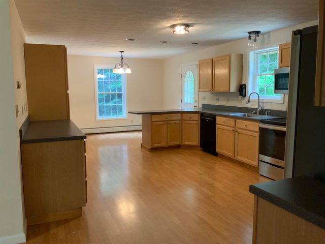 448 Bee Hole Road, Loudon, NH 03307