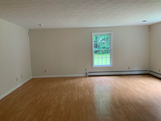 448 Bee Hole Road, Loudon, NH 03307
