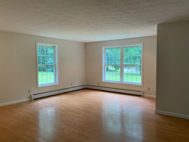 448 Bee Hole Road, Loudon, NH 03307