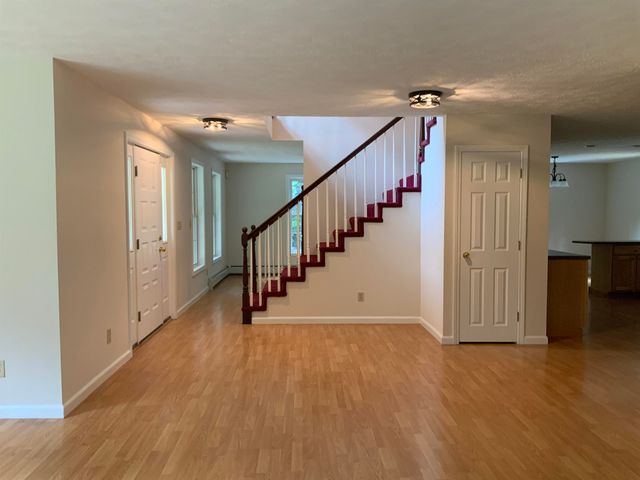 448 Bee Hole Road, Loudon, NH 03307