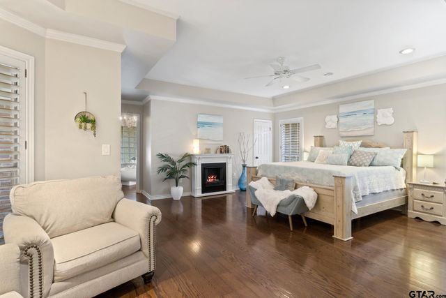 912 Fleming, Mt Pleasant, TX 75455