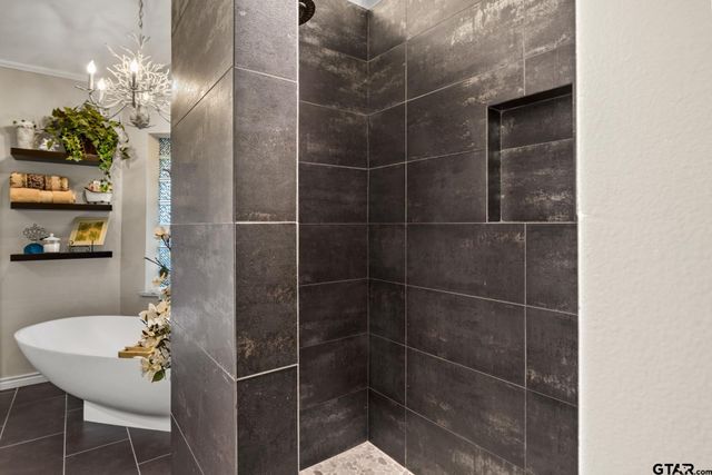 912 Fleming, Mt Pleasant, TX 75455