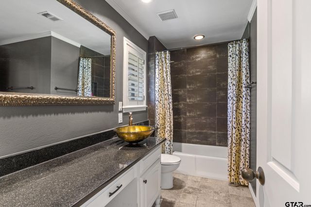 912 Fleming, Mt Pleasant, TX 75455