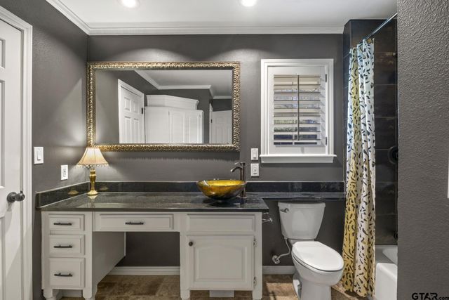 912 Fleming, Mt Pleasant, TX 75455