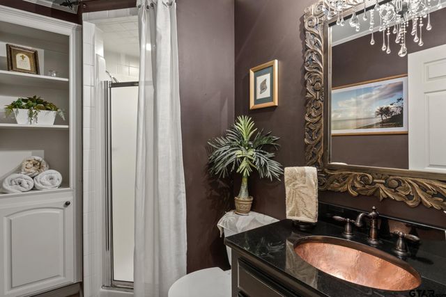 912 Fleming, Mt Pleasant, TX 75455