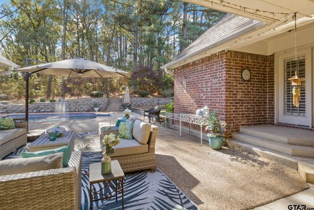 912 Fleming, Mt Pleasant, TX 75455