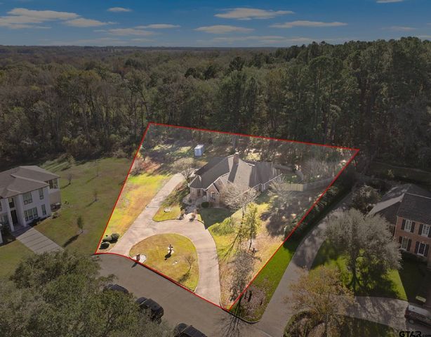 912 Fleming, Mt Pleasant, TX 75455