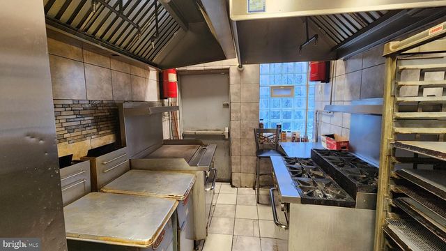 5452 N 5TH ST, Philadelphia, PA 19120