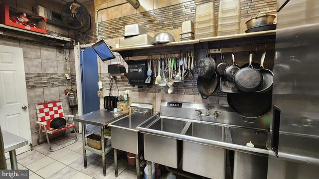 5452 N 5TH ST, Philadelphia, PA 19120